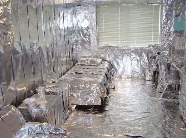 Student-wrapped-the-whole-room-with-tin-foil-in-an-awesome-prank1.jpg