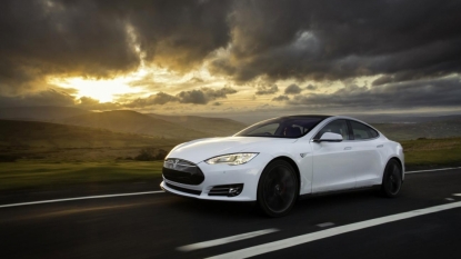 Teslas hit the 1 billion mile mark – Jun. 23, 2015 – CNN Money
