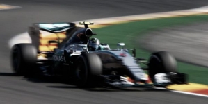F1: Hamilton cruises to Belgian win