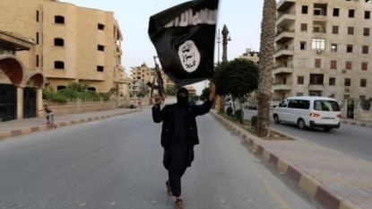 U.S. failing to stop most people trying to join ISIS