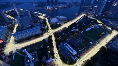 Singapore schools, Grand Prix on edge as bad haze persists