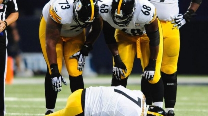 Steelers top Rams 12-6; Roethlisberger injures knee