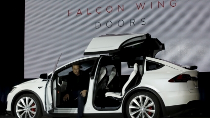 Tesla Introduces Model X