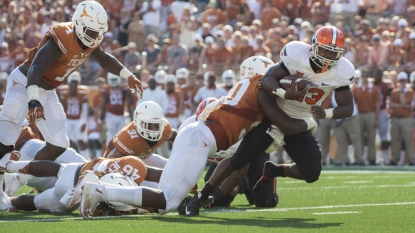 Texas Loses After Mishandled Punt