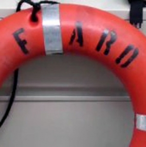 El Faro believed to have sunk, one body found